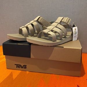 NWT Teva Beige Sandals